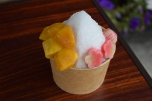 生麩かき氷マンゴー